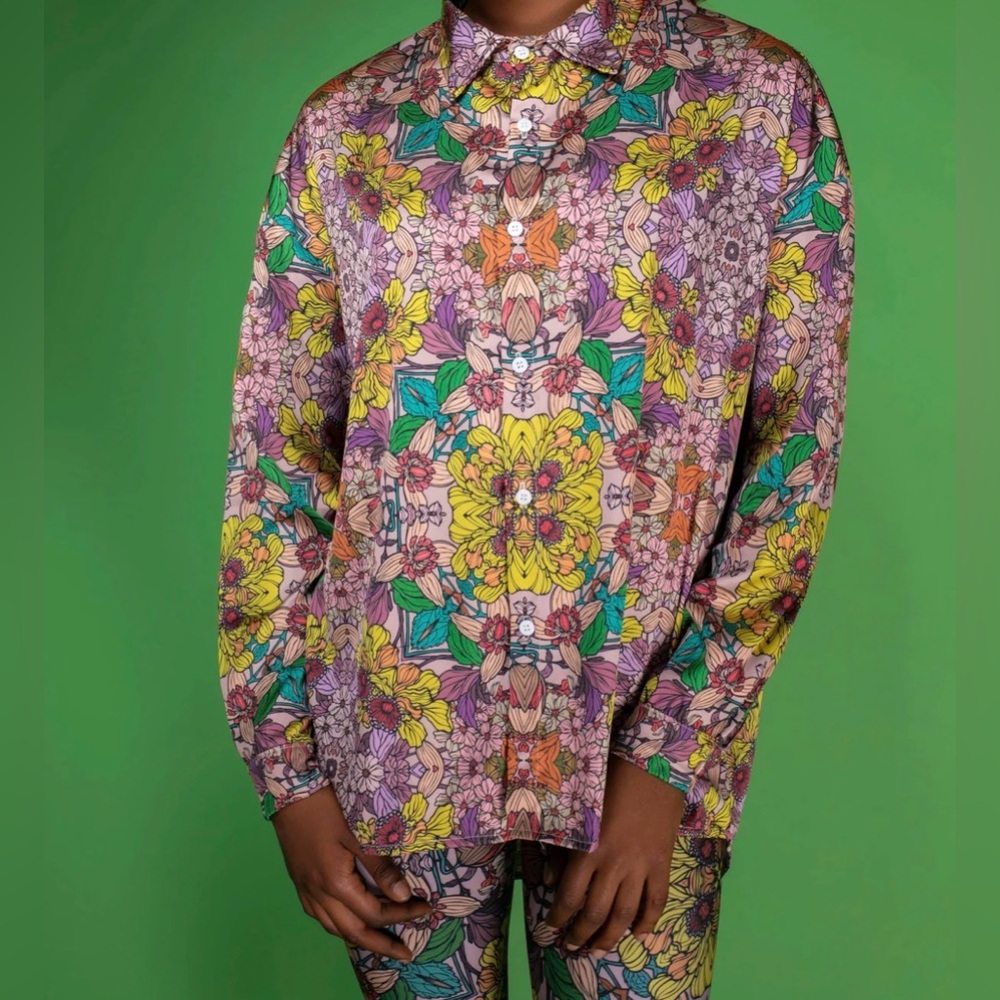 Nuvula Multicolor Duchess Satin Boho Floral Kaleidoscopic‎ Button Down Shirt